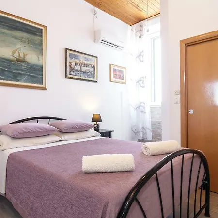 Studio Kate Apartment